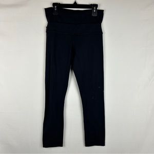 Lululemon black double waisted capri soft size 6